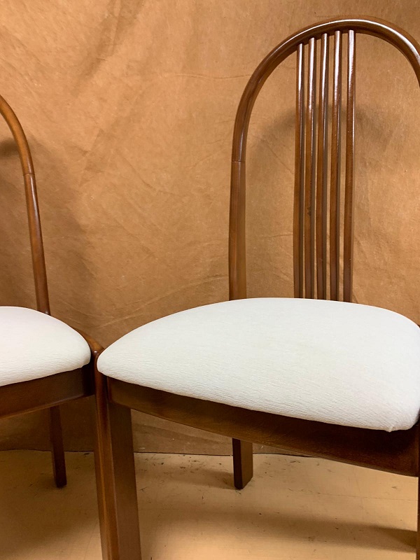 Tapiceria de seis sillas aluche